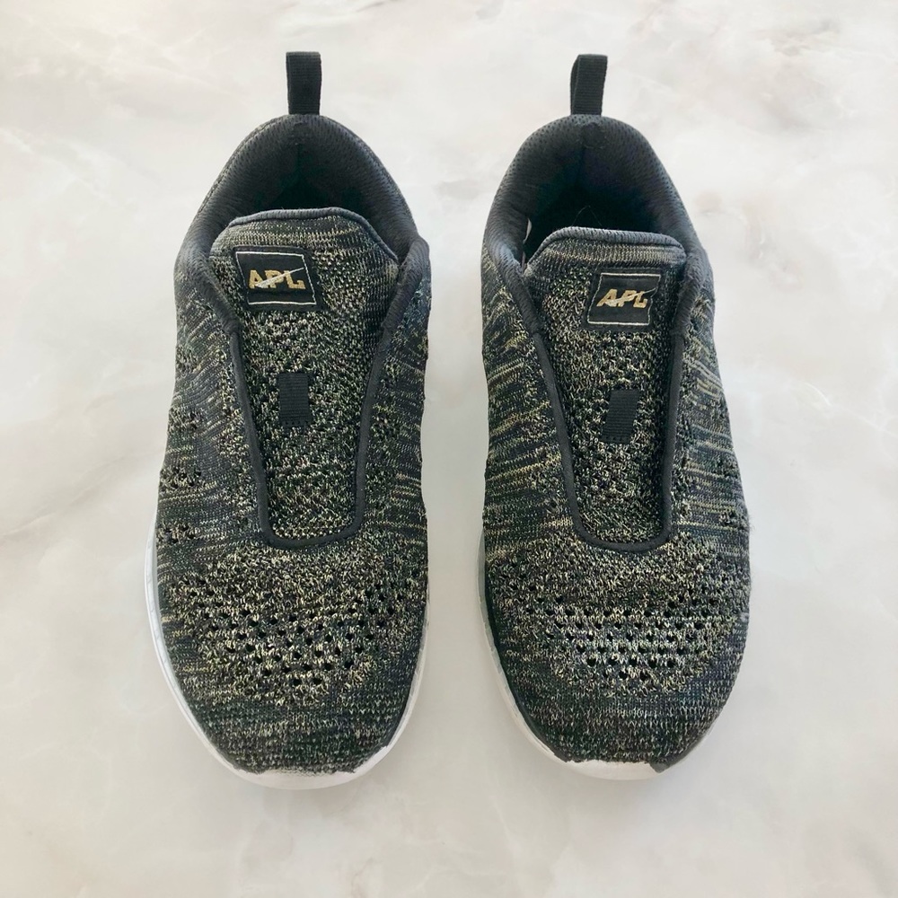 Athletic Propulsion Labs APL Women’s Techloom Pro Shoe Black/Gold/Silver Size 9